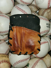 Baseball Glove Wallet - Cooper - 3up3down Leather